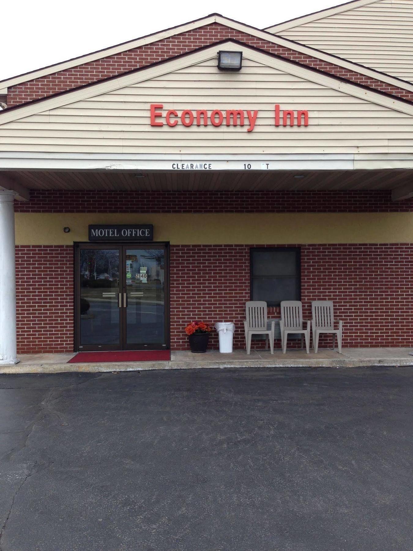 Budget Host Inn Motel 2*