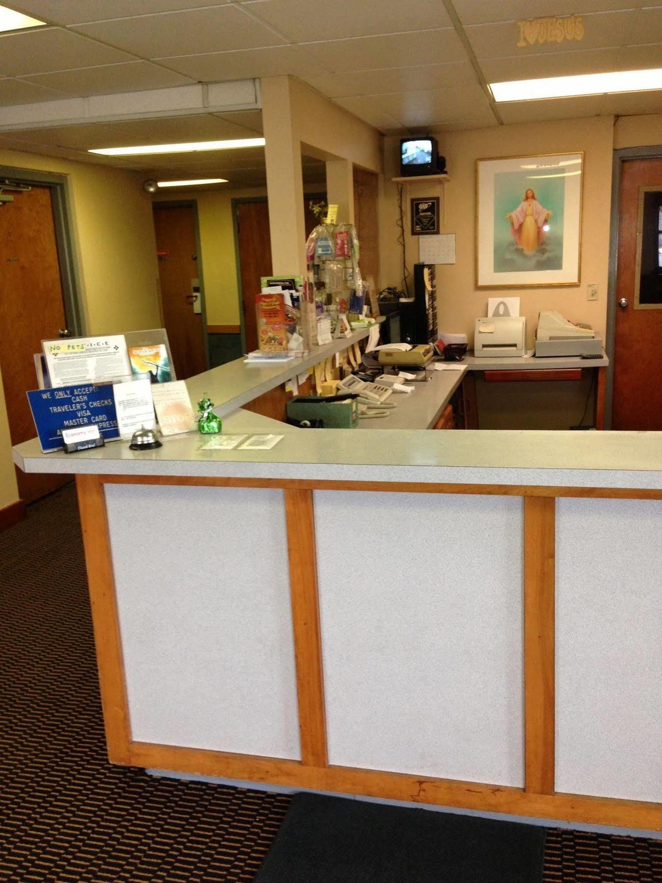 Motel Budget Host Inn