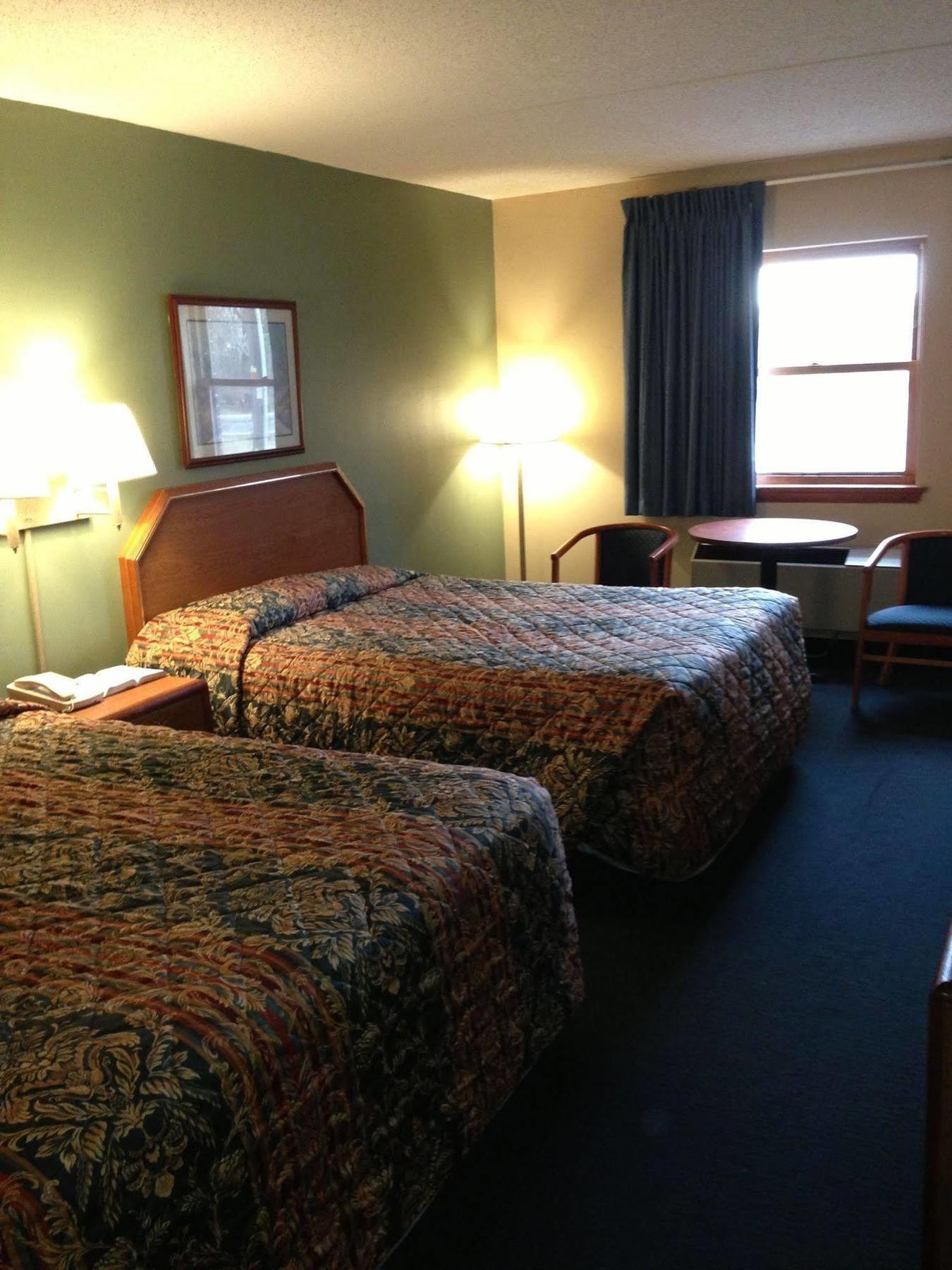 Motel Budget Host Inn 2*